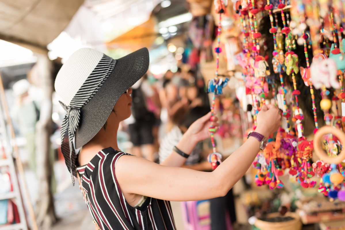 Top Ways to Discover Ethical Souvenirs That Celebrate Regional Artisans