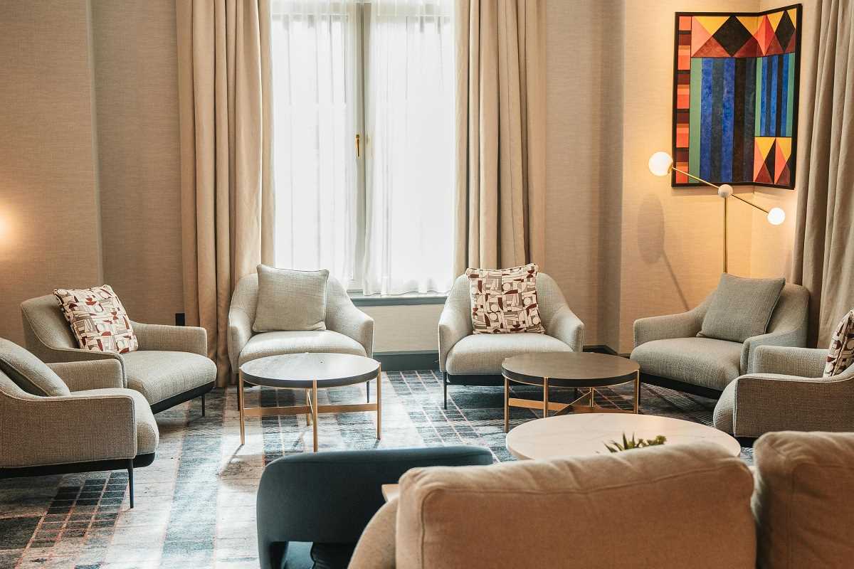 Top Ways to Incorporate Recycled Furniture for a Unique, Sustainable Living Room