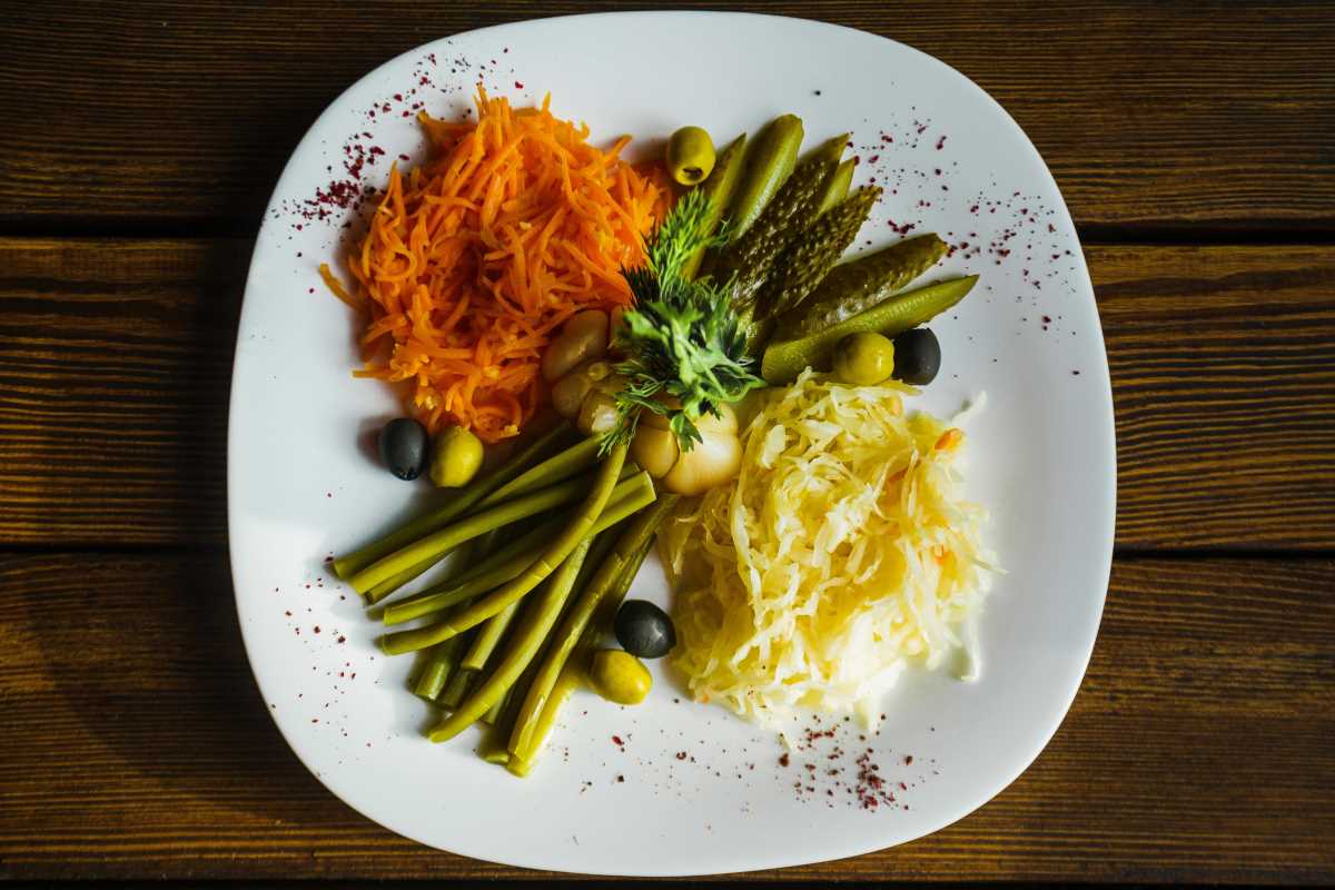 Essential Advice For Fermenting Seasonal Vegetables At Home